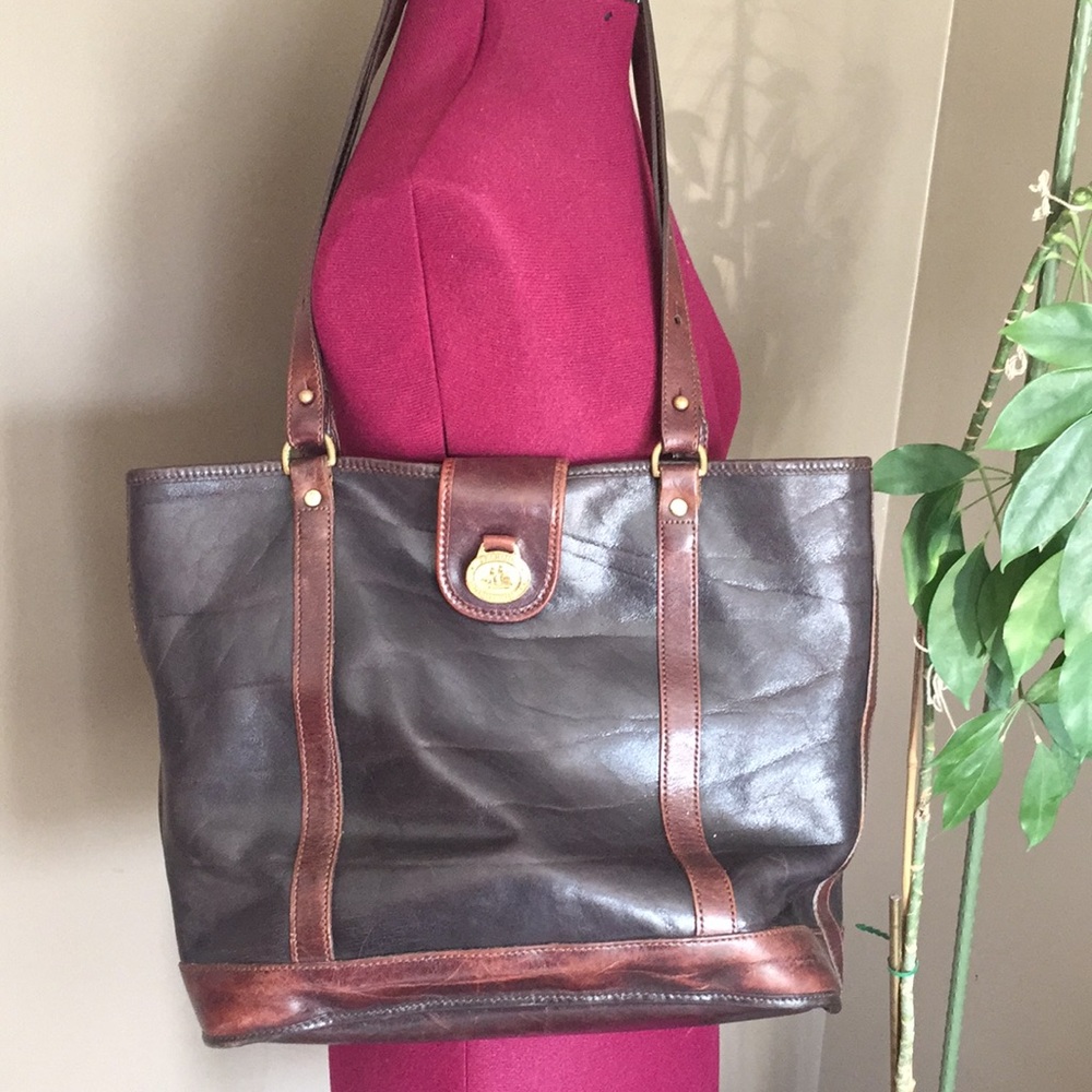 Brahmin Brown Leather Shoulder Purse with Flap Closure